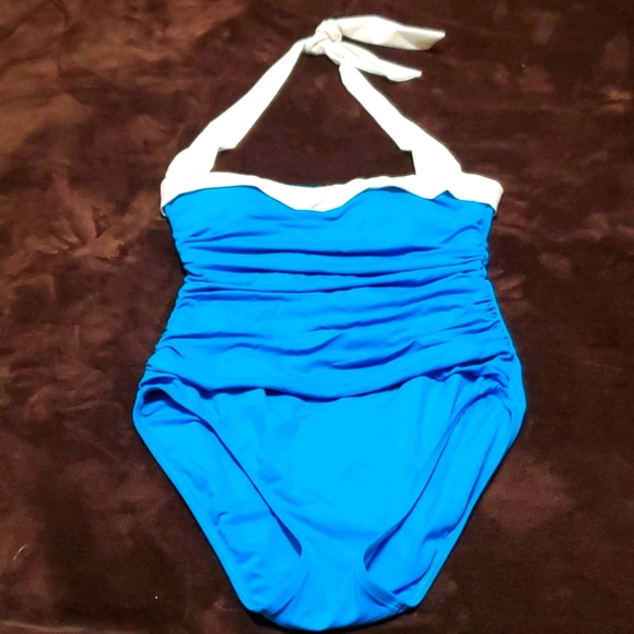 Bathing Suit - Picture 6 of 6